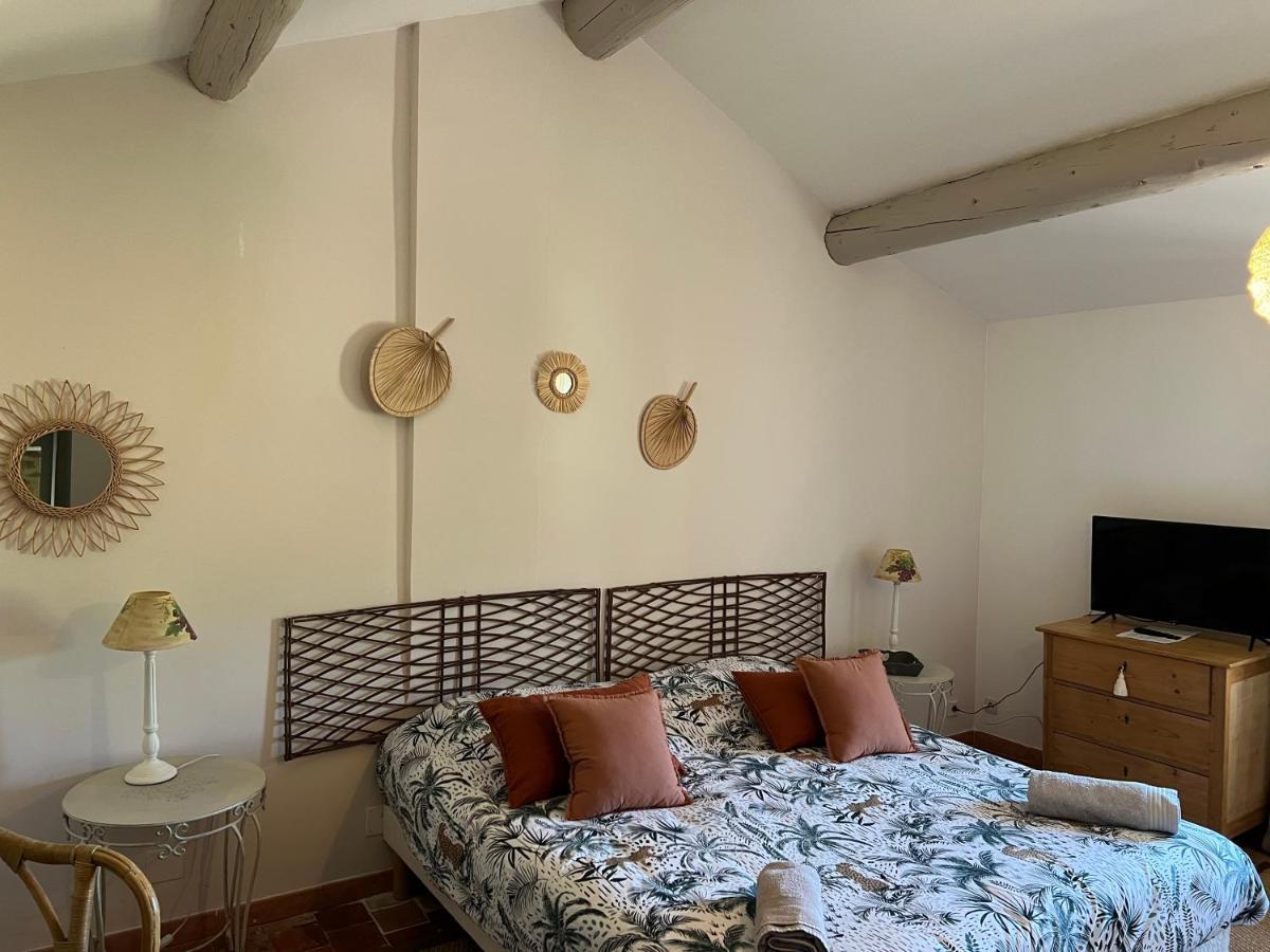 Domaine La Condamine Crillon Le Brave Hotel Eksteriør billede